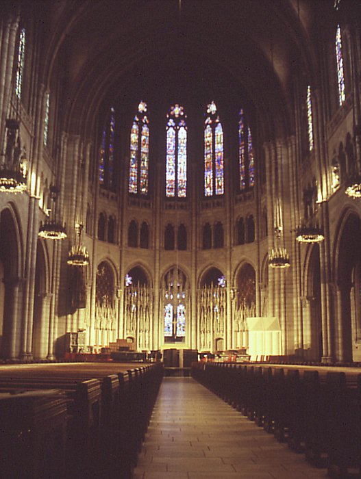 Riverside Church interior (79K)