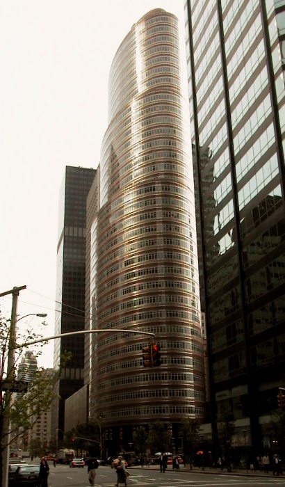 The 885 Third Avenue, 'Lipstick Building' (69K)