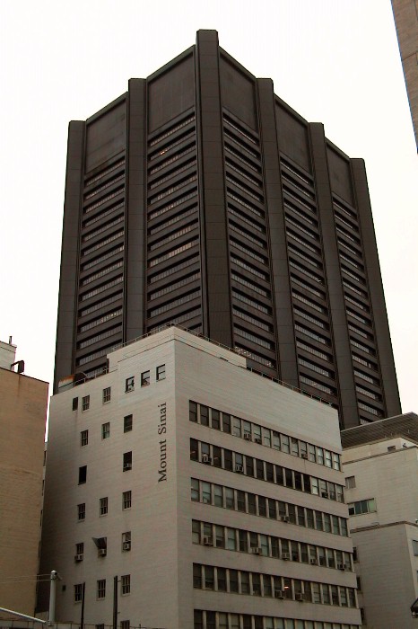 The Annenberg Building (83K)