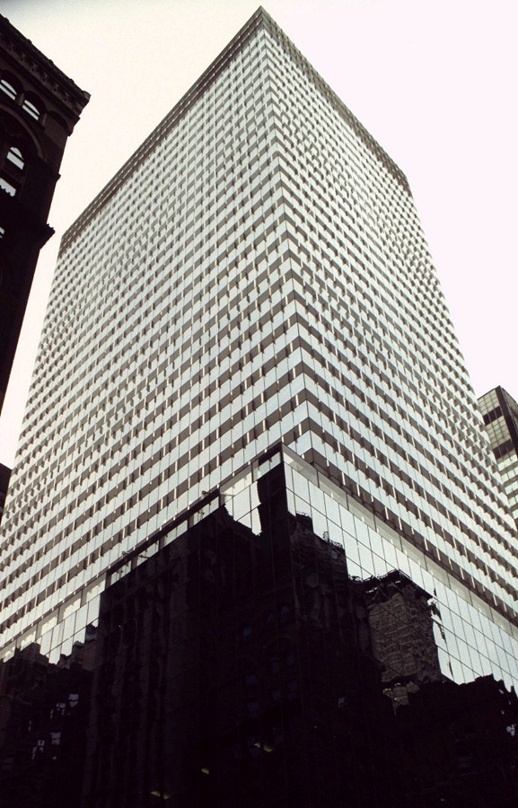 The 300 Madison Avenue (171K)