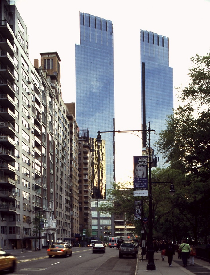 The Time Warner Center (361K)