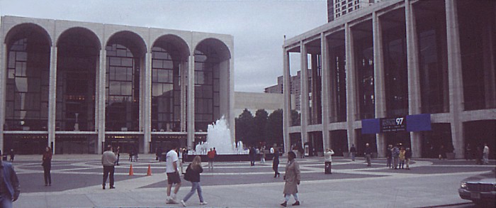 The Lincoln Center (56K)