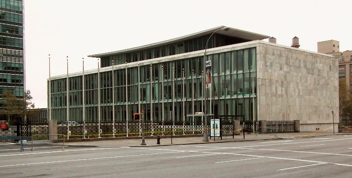 The U.N. Dag Hammarskjold Library (75K)